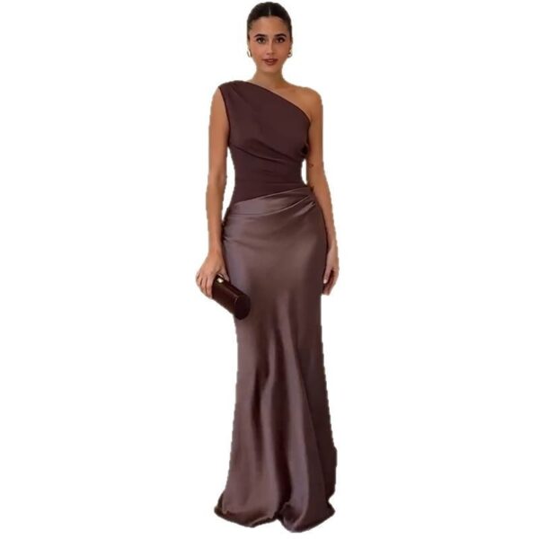 Solid Color Diagonal Collar Backless Sheath Casual Dress - Image 3