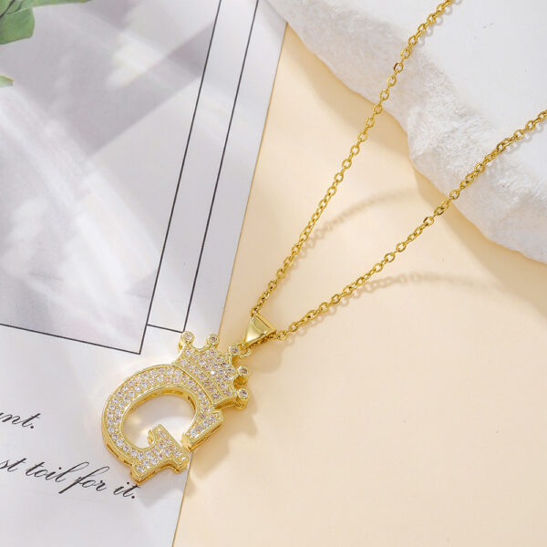 1PCS Fashionable Gold Diamond Crown Uppercase Letter Popular Pendant Necklace Suitable For Daily Use Festivals Parties Gifts Jewelry Set - Image 3